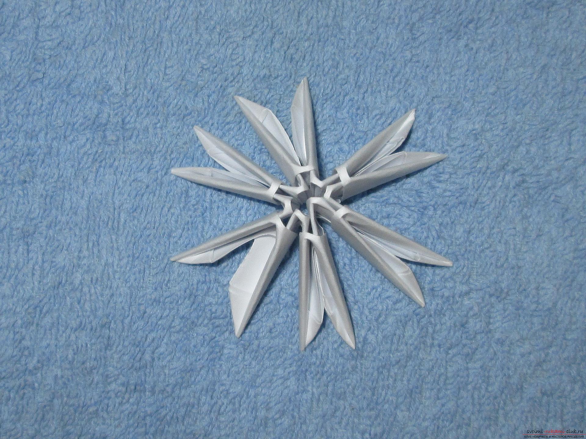 Если вы любите собирать модульное оригами, этот мастер-класс по созданию дельфина из бумаги для вас.. Фото №2